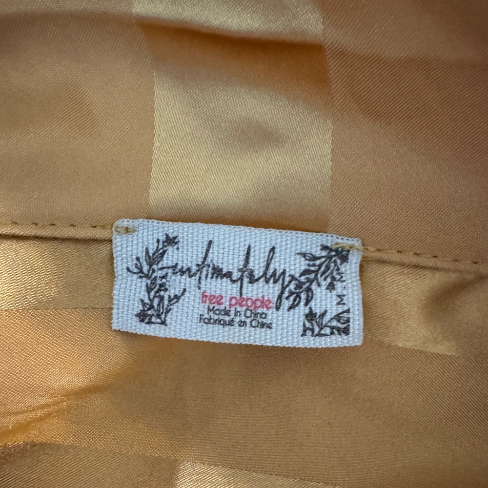 Gold Satin Stripe Women’s Sleep Set - Picture 6 of 6